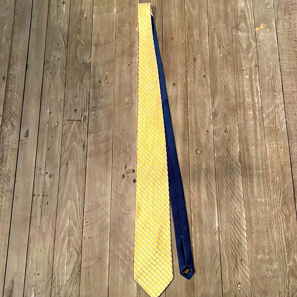 Tommy Hilfiger silk tie